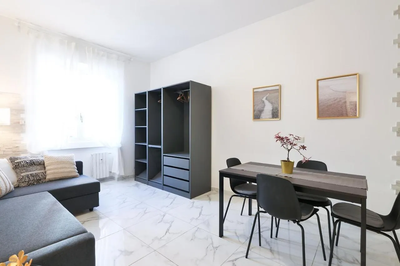 Primopiano - Bari Apartment Milan